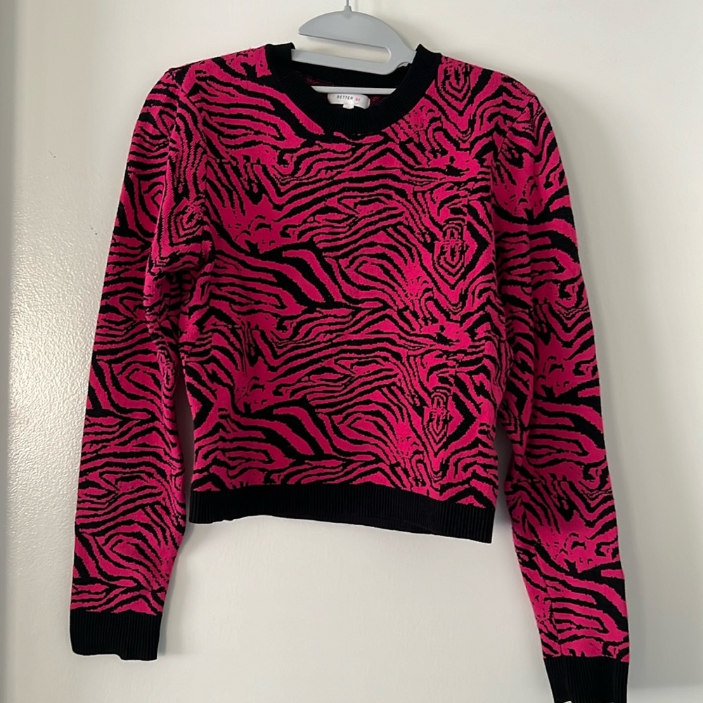 Neon pink zebra striped sweater Size Large fits like a S/M